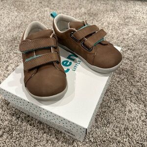 Ten Little Brown Toddler Shoes with Velcro Straps-sz 11.5 T